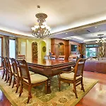 Villa Sofia City & Luxury